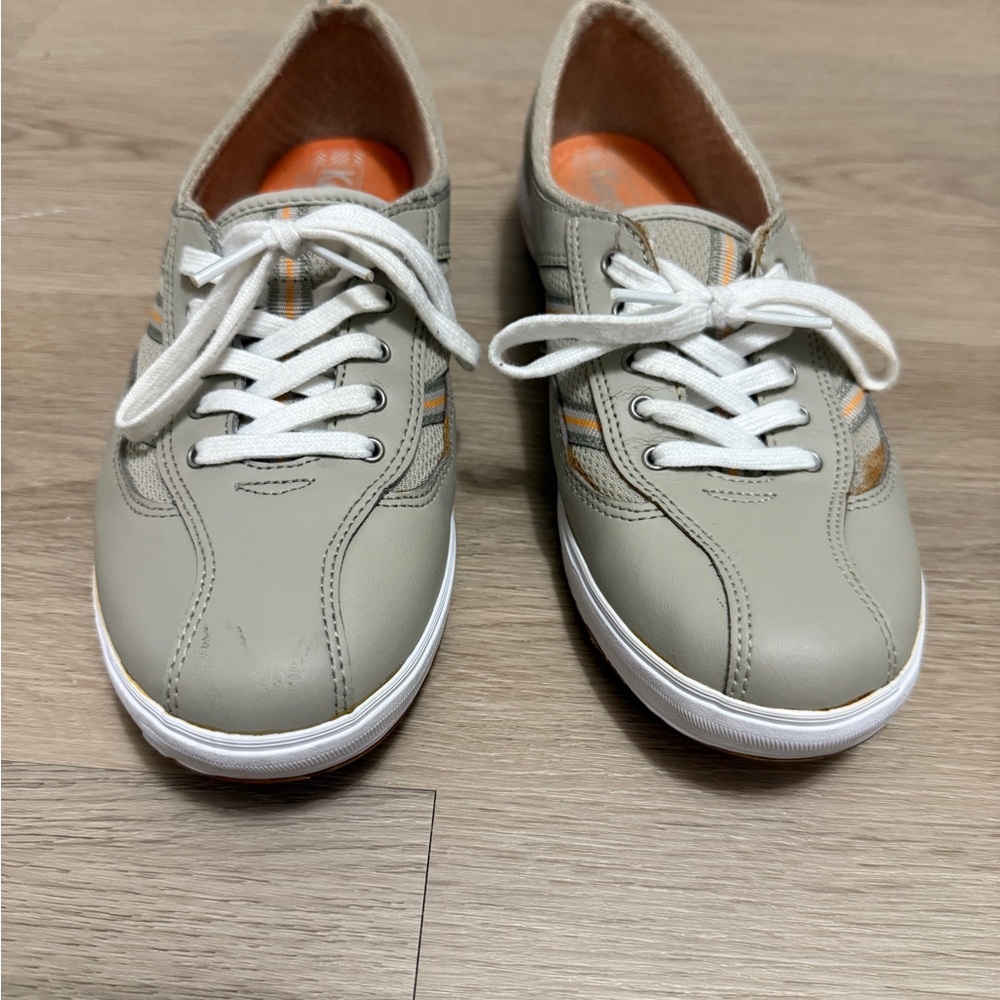 Keds Taupe Leather Low Top Sneakers Women 8.5 Lace Up Casual Walking